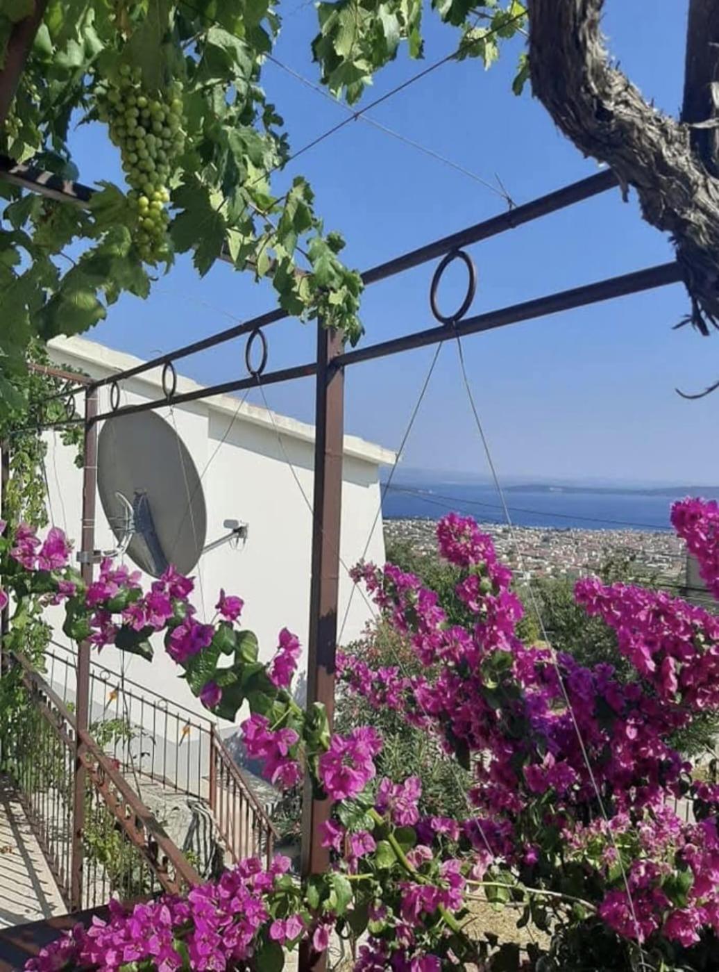 Apartment Natali Kaštel Stari Exterior foto